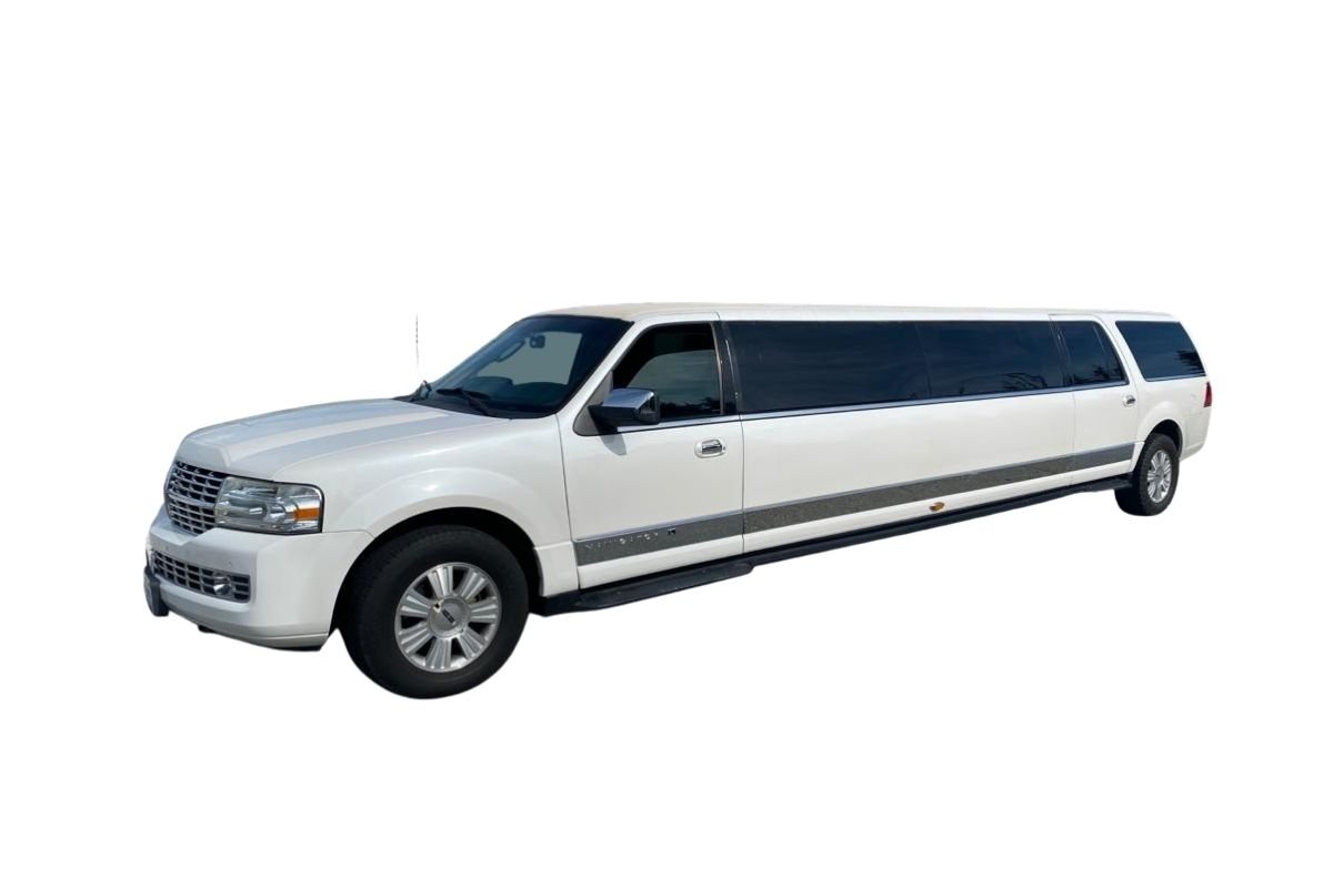 White Lincoln Navigator SUV Limo #2, Kavanagh Limousine, Vancouver, Langley, BC